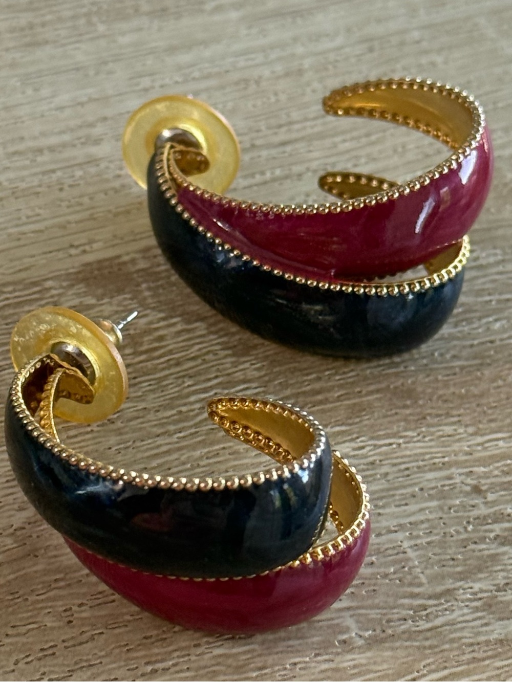Vintage 80s Enamel Swirl Hoop Earrings Red Black Gold Tone Statement Retro